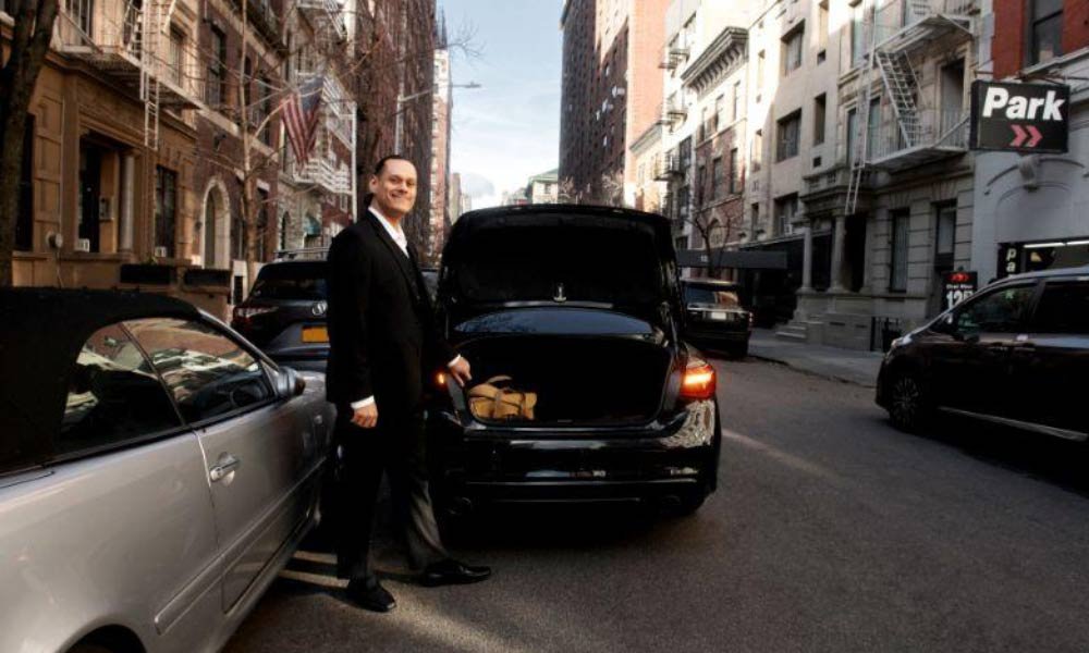 Elevate-Your-NYC-Experience-with-LUX-Limo-Service